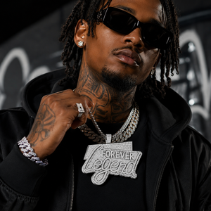 Colgante Forever Legend Chapado en Oro Rosa con Diamantes Redondos de Corte Brillante con Microincrustaciones, Estilo Hiphop, Unisex - Product Image 5