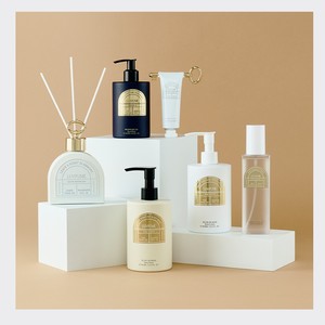 ครีมบำรุงผิวกาย โลชั่นบำรุงผิวกาย ผลิตภัณฑ์ความงามเกาหลี LUVFUME La Fleur Body Lotion ผลิตในเกาหลี 400 มล. กลีเซอรีน - Product Image 2