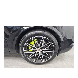 Porsche Cayenne 3.0 E-Hybrid Coupé 2024, 23,018 km, Caja de Cambios Automática, Asientos de Cuero, Volante a la Izquierda, Cámara Trasera - Product Image 5