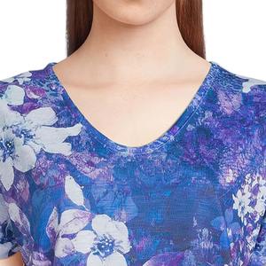 T-shirt uni minimaliste pour femmes, t-shirt élégant et décontracté en coton pour femmes, chemise graphique tendance pour femmes - Product Image 4