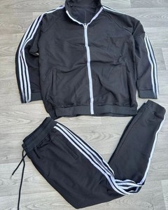 Ensemble de survêtement deux pièces coupe-vent respirant et solide pour homme, collection hiver 2026 – Vente en gros - Product Image 1