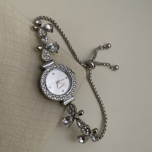 2026 New Factory wholesale round wisteria flower <b>adjustable</b> <b>bracelet</b> luxurious retro style watch daily women ladies wristwatch - Product Image 4