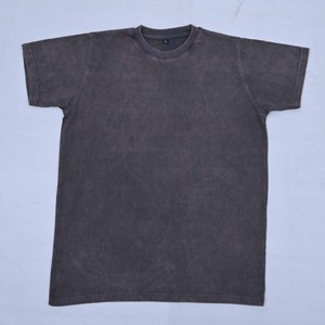 Camisetas al por mayor personalizadas con cuello redondo, transpirables, con lavado ácido, elegantes para mujer, estilo oversize, holgadas, estilo urbano. - Product Image 5