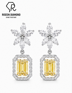 Pendientes de Lujo con Diamantes Amarillos de Corte Esmeralda y Halo, Diseño Floral Marquise, Oro 18K, Joyería Fina para Novia, Regalo de Boda - Product Image 1