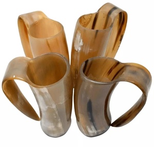 Cuerno para beber hecho a mano, estilo vikingo, muy demandado, para amantes de la cerveza y la cerveza sin gas, disponible a precio de fábrica desde India. - Product Image 1