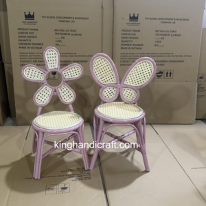 Silla Infantil Moderna de Ratán Hecha a Mano, con Características de Seguridad para Eventos, Bodas, Fiestas, Cumpleaños, Celebraciones y Fotografía - Product Image 2