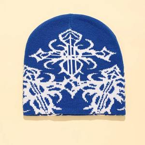 Gorro Unisex de Calidad Profesional, Tejido Acrílico de Alto Gramaje, Fabricación de Marca Privada - Product Image 3
