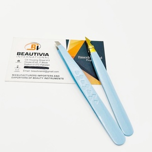 Pinzas para Cejas Ligeras de Acero Inoxidable para un Afeitado de Precisión, Nuevo Diseño, Color Personalizado, Estampado de Corazón, Pinzas Inclinadas para Cejas - Product Image 6