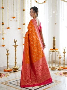 Sari de Seda Suave Banarasi con Tejido Jaal Zari en Contraste, para Fiestas Tradicionales, Sin Arrugas, Protección Solar - Product Image 5