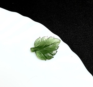 Venta al por Mayor de Piedras Preciosas Talladas en Forma de Hoja de Aventurina Verde Natural |   Piedra Suelta Tallada a Medida para Diseño de Joyería de Lujo - Product Image 4