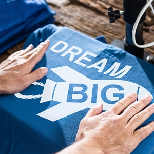 Personnalisez votre logo de marque, impression sérigraphique, t-shirt homme de luxe à col rond, manches courtes, tricot uni en polyester/coton respirant - Product Image 3