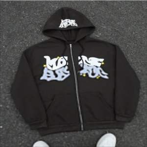 Sweat à capuche épais en molleton pour homme, coupe oversize, épaules tombantes, imprimé personnalisé, style streetwear, vente en gros directe usine OEM. - Product Image 1