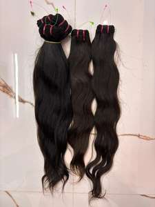 Cheveux humains indiens bruts bouclés crépus en lots, tissage de cheveux de temple non traités, couleur naturelle du cuir chevelu - Product Image 2