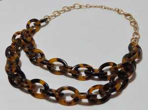 Collar de Cadena Gruesa con Cuentas en Forma de Corazón de Resina, Joyería de Moda Artesanal, Exagerada y Atrevida para Mujer, Ideal para Fiestas - Product Image 4
