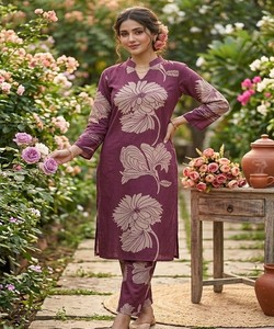 Conjunto de Kurta y Pantalón de Algodón Estampado con Textura, Ropa Tradicional Étnica para Mujer, Traje de Fiesta, Corte Regular 85573 SI:-362 - Product Image 1