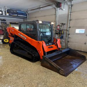 รถตักล้อยางมือสองคุณภาพสูง Kubota SVL75-2 สภาพดีเยี่ยม รถตักขนาดเล็กแบบตีนตะขาบ เครื่องจักรสำหรับงานดิน - Product Image 2