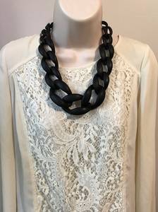 Trendy Eco-Friendly Customize Shape Resin Round Bead Comfortable Necklace for Wedding Gift Available at Affordable Price By UO - Product Image 3