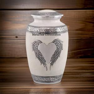 โกศบรรจุอัฐิสีขาวมุกขนาดใหญ่รูปปีกนางฟ้าสำหรับผู้ใหญ่ชายหญิง พร้อมตกแต่งรูปหัวใจสีเงิน สำหรับงานศพ - Product Image 3