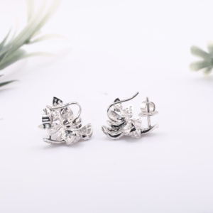 Pendientes de lujo con diseño floral de hojas y diamantes cultivados en laboratorio, micro pavé, tipo petalo, para mujer, en oro blanco. - Product Image 4