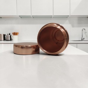 Botella de agua ecológica de cobre con acabado mate verde salvia para exteriores y comedor, 99% cobre + 0.97% zinc + 0.02% níquel y SIN PLUMAS - Product Image 6