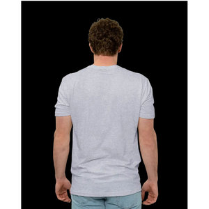 เสื้อยืดพอดีตัวสำหรับผู้ชายที่ได้รับแรงบันดาลใจจากเครื่องแต่งกายระดับต่อไปและดาร์กช็อกโกแลตสีดำ - Product Image 4