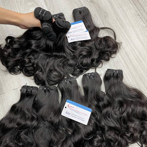 MEGA SOLDE Extensions de cheveux humains vietnamiens naturellement ondulés, grande quantité en stock maintenant, double trame machine de haute qualité - Product Image 1