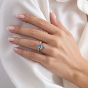 Anillo de Topacio Azul Corte Marquesa en Plata de Ley 925 Chapado en Oro, Anillo de Lujo con Piedra Preciosa para Mujer, Regalo de Boda o Compromiso - Product Image 4