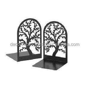 Colección Home Decor Sujetalibros de mesa decorativos de ratán dorado y natural. Hecho de latón y aluminio - Product Image 3