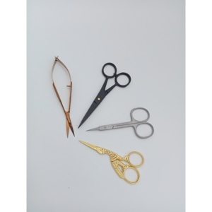 Ciseaux de manucure personnalisés avec logo OEM, ciseaux de beauté pour le soin des ongles, ciseaux pour les poils du nez et les sourcils - Product Image 1