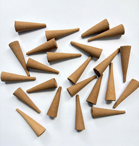 Incienso de Cono de Agarwood GMEX.JSC de Calidad Premium, 100% Polvo de Madera de Sándalo, Aroma Natural Religioso, Precio Económico, Vietnam - Product Image 1