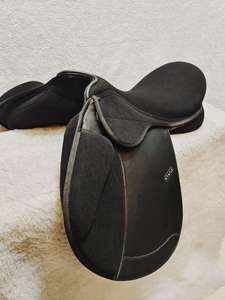 Selle d'Équitation Anglaise Personnalisée TI-00140 avec Matériaux Synthétiques Fabriquée dans l'Uttar Pradesh - Product Image 3