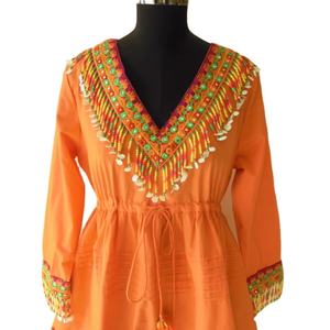 Robe unie pour femmes avec broderie - Product Image 1