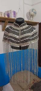 Cape d'épaule vintage de luxe en nylon fin à franges perlées, col roulé, pour femme, accessoire de robe de soirée ou de mariage - Product Image 2