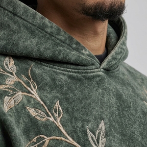 Sudadera con capucha bordada para hombre moderno, combina comodidad, calidez, tela suave y bordados finos para uso casual y actividades diarias. - Product Image 5