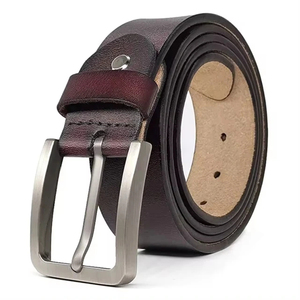 Ceinture en cuir véritable pour femme, vente en gros, avec logo personnalisé, style streetwear urbain moderne, finition haut de gamme et boucle réglable - Product Image 1