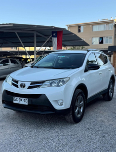 Toyota RAV4 2015 Automático, Volante a la Izquierda, Interior Oscuro, Asientos de Cuero, Neumáticos R17 - Product Image 5
