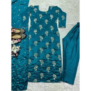 Ensemble haut long, pantalon et dupatta de style fantaisie pour robes de bal - Product Image 5