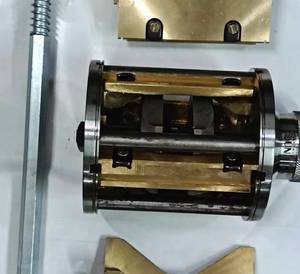Steel Cylinder Bore Hone <b>Tool</b> with Honing Stones for Engine Reconditioning Industrial Grade Manual Honing Set - Product Image 2
