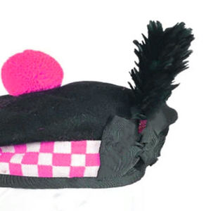 Bonnet Balmoral Rose Vif en Laine Classique Écossaise de Haute Qualité, Tissu Personnalisé - Product Image 5