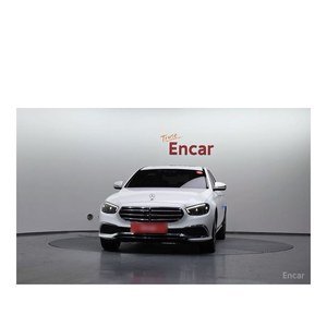 Mercedes-Benz Clase E E350 4MATIC Exclusive Noviembre 2023 13,990 km Caja de Cambios Automática Asientos de Cuero Cámara Trasera - Product Image 3