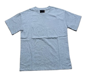 T-shirt unisexe de haute qualité personnalisable, en coton, style unique avec impression personnalisée, logo brodé, manches courtes. - Product Image 1