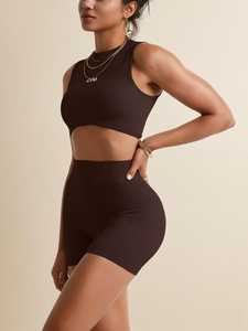 Conjunto Deportivo de Dos Piezas para Yoga y Fitness para Mujer, Ropa Cómoda y Elástica para Entrenamiento - Product Image 1