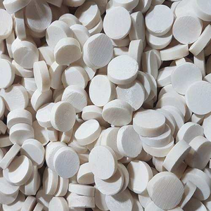 Boutons en os faits main de qualité supérieure, écologiques et luxueux, pour manteaux, objets d'art et artisanat design, en vente - Product Image 1