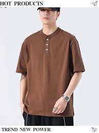 Camiseta Henley Personalizada para Hombre |   Polo Premium de Manga Corta con Tres Botones, 100% Algodón |   Camisa de Punto Marrón Casual de Corte Ajustado - Product Image 3