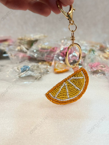 Llavero de Bolso con Cuentas de Algodón Hechas a Mano, Diseño de Rodaja de Naranja Cítrica, Accesorio de Moda de Verano de Lujo Ecológico, Venta al por Mayor - Product Image 5