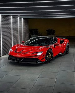 Ferrari Roma Spider usado con título limpio - Product Image 5