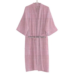 เสื้อคลุมอาบน้ำผ้าฝ้ายพิมพ์ลายดอกไม้ - Product Image 2