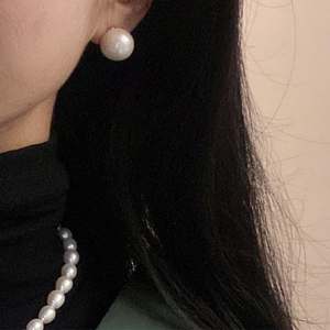 Boucles d'oreilles en perles de luxe de niche de haute qualité Zhuji pour femme, perles d'eau douce rondes Edison avec un brillant élevé légèrement imparfaites - Product Image 3