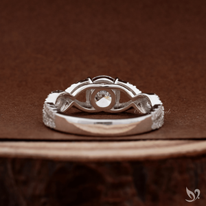 Anillo de compromiso con diamante cultivado en laboratorio de 1 quilate, certificado por IGI, con banda cruzada pavé, en oro blanco de 10 quilates - Product Image 3