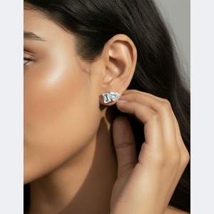 Boucles d'oreilles de luxe en or plaqué avec diamant de laboratoire taille cœur 2.00CTW, certifiées IGI - Product Image 6